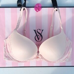 Victoria's Secret Soft Cream Bra Body By Victoria Push-up Size 36D